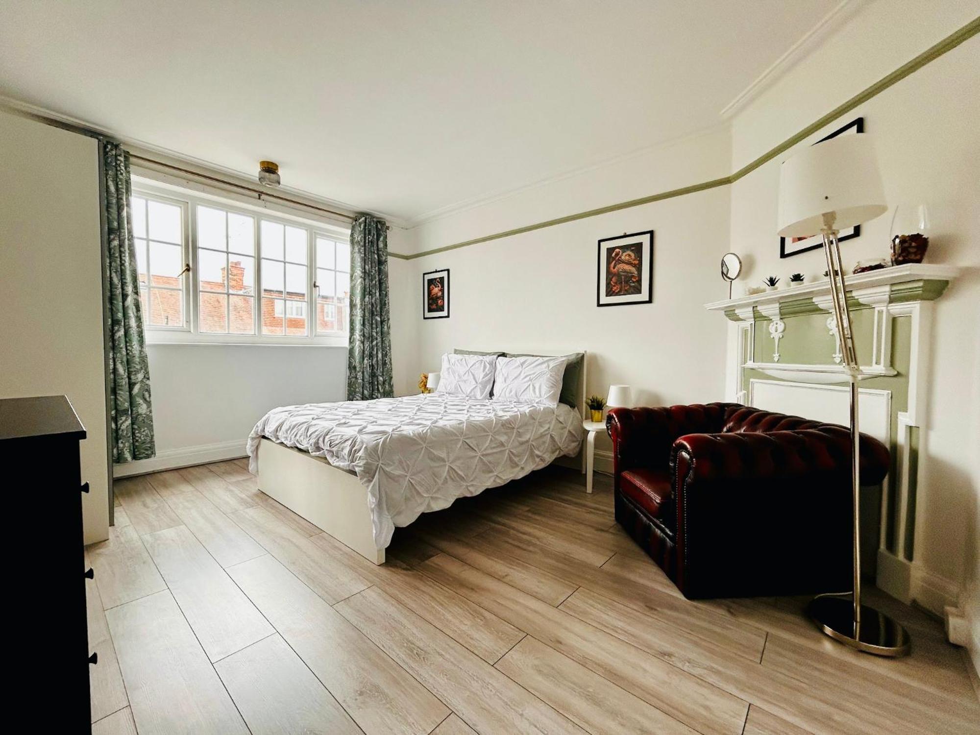 Rest Boutique Golders Green Londra Esterno foto